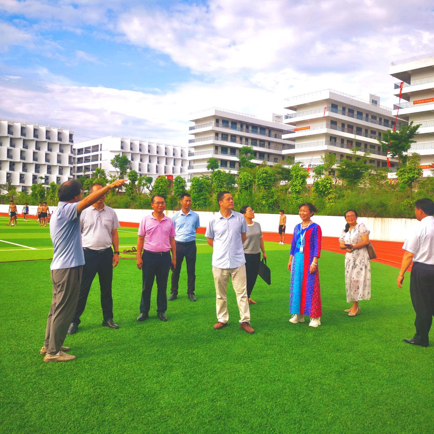 欢迎教育局成教办领导到我校参观指导工作 丨 乐鱼网页版登录入口-乐鱼(中国)