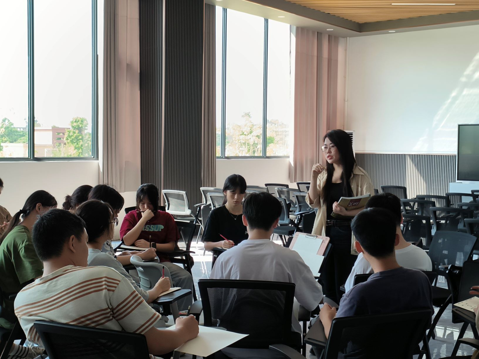 欢迎广州烈公文化名师苏环老师到我校授课 丨 乐鱼网页版登录入口-乐鱼(中国)